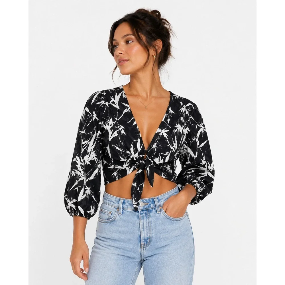 Express Top Women's Medium Black Cropped Front Tie Leaf Print - Picture 2 of 9